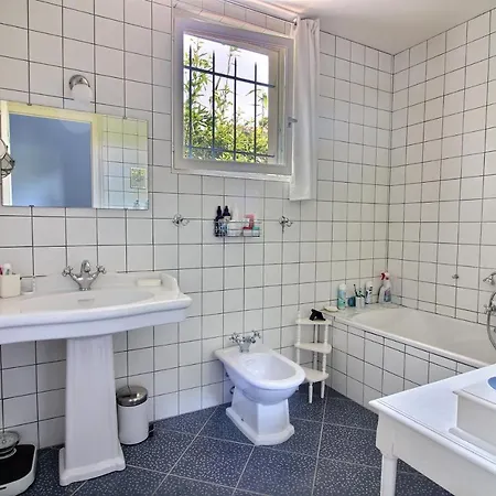 Vakantiehuis Arcachon-centre Jolie Maison Basco-landaise Avec 4 Arcachon