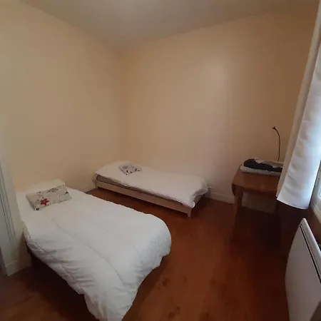 Arcachon-centre Jolie Maison Basco-landaise Avec 4 *